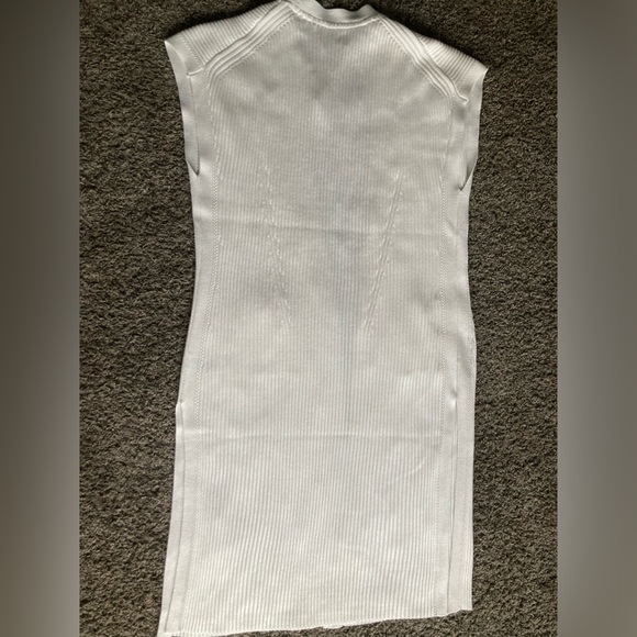 Elie Tahari Long Sleeveless Vest Ivory White Size L NWT - Picture 10 of 12